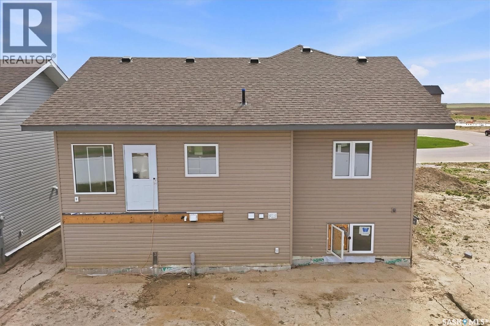 270 Prairie Dawn DRIVE S — photo 4