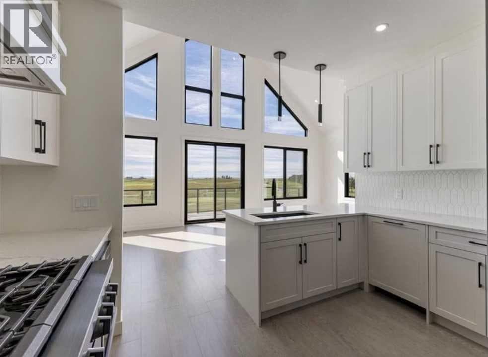 496 Muirfield Crescent — photo 5