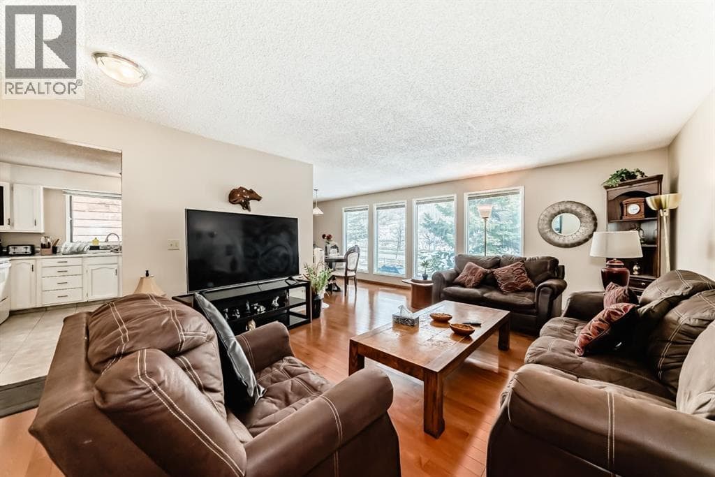 76 Edgewood Drive NW — photo 3