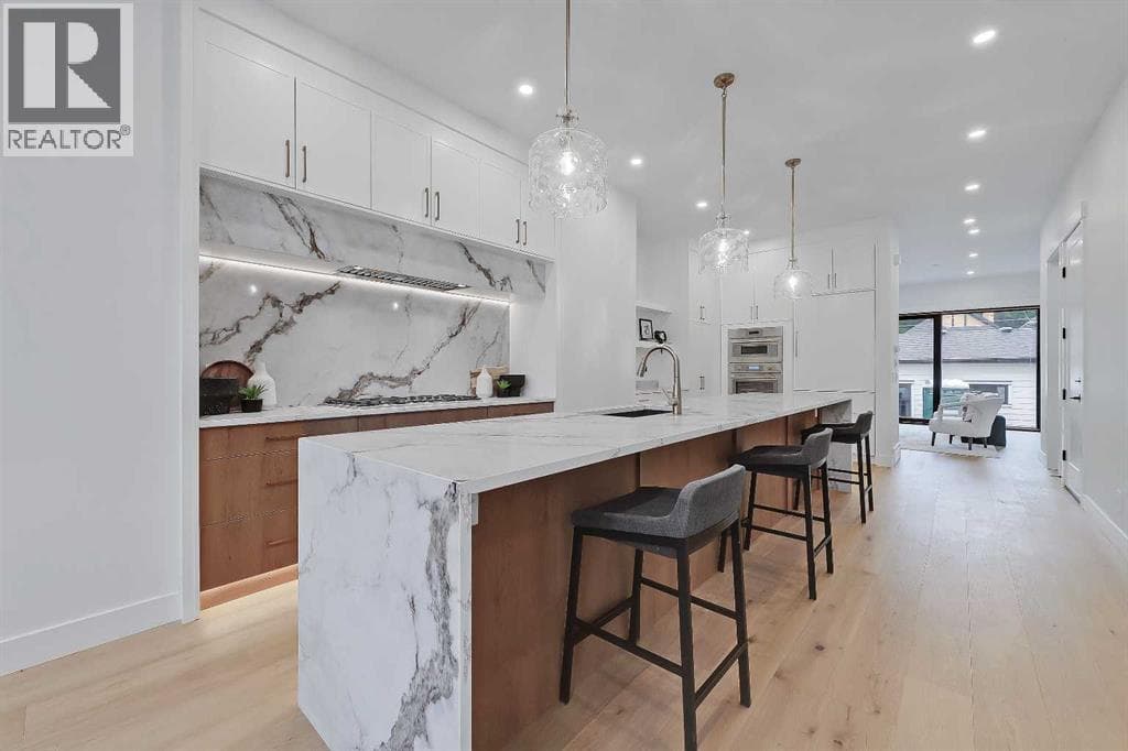 2720 5 Avenue NW — photo 5