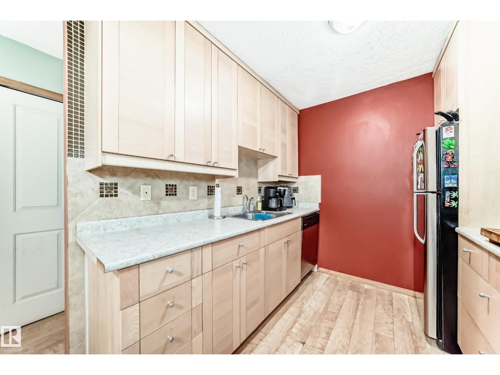 3151 139 AV NW — photo 4