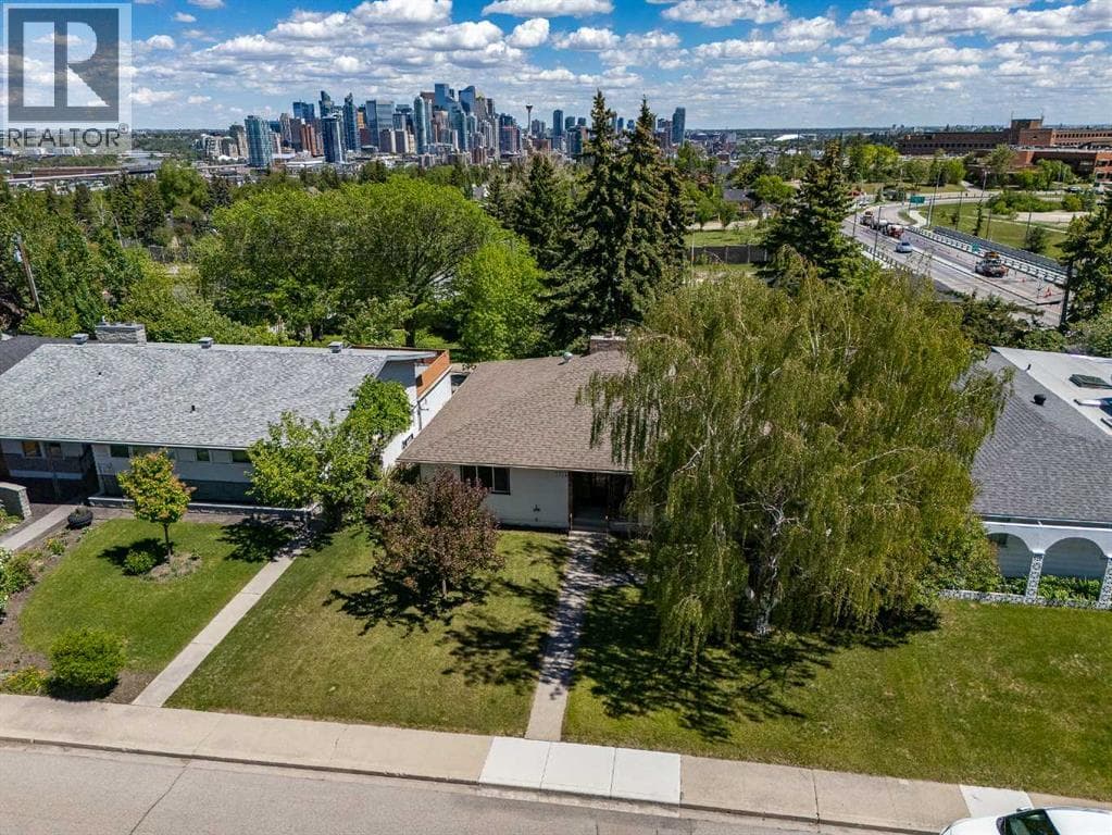 1738 Suffolk Street SW — photo 2