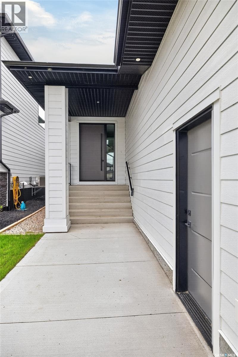 428 Woolf BEND — photo 3