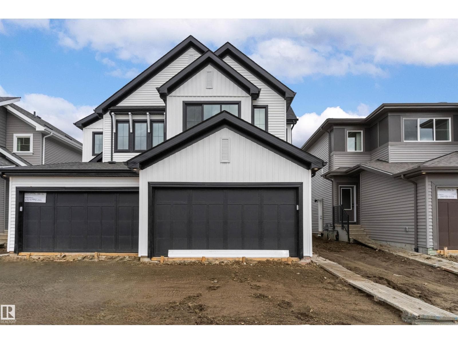 1052 CRISTALL CR SW — photo 2