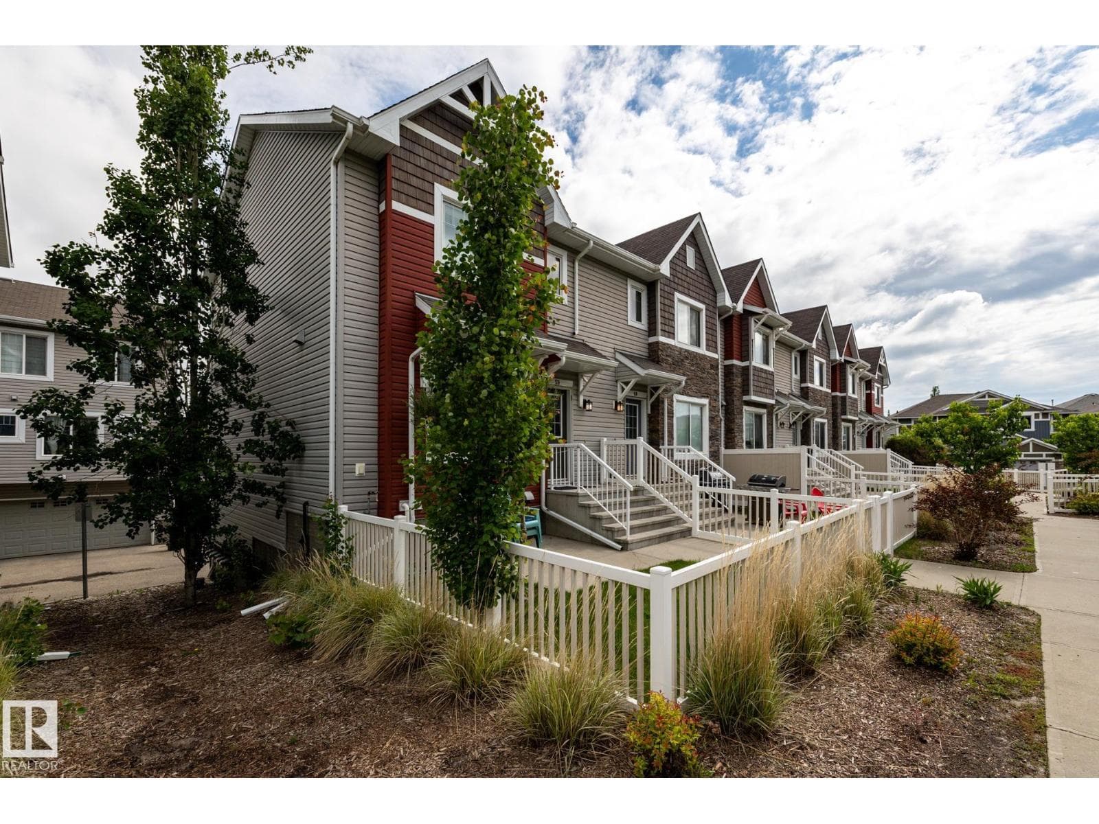 #59 655 TAMARACK RD NW — photo 2