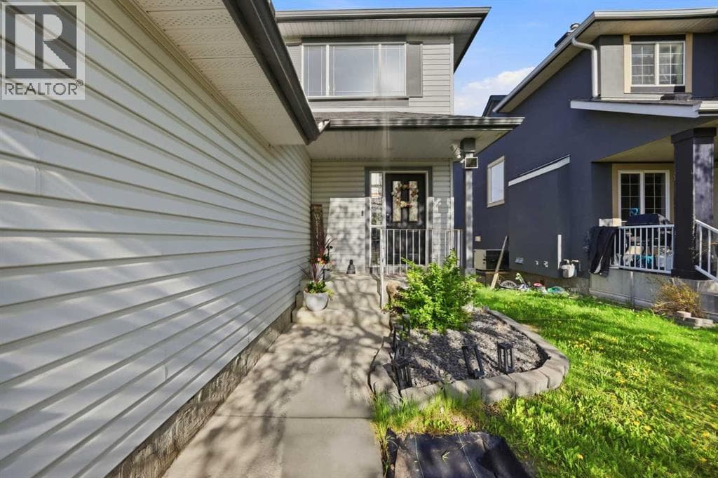 101 Coville Crescent NE — photo 5