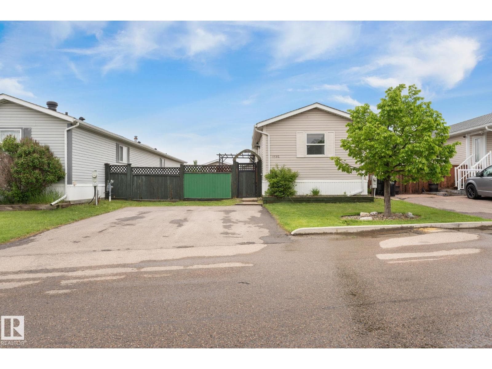 1592 Jubilee DR
