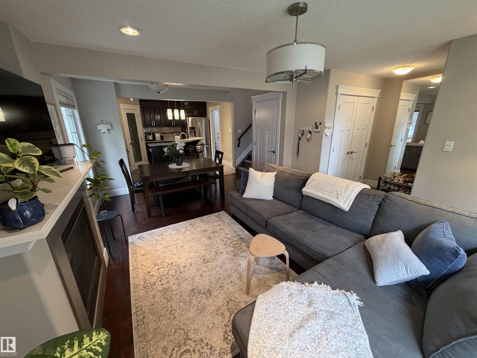 10914 71 AV NW — photo 3