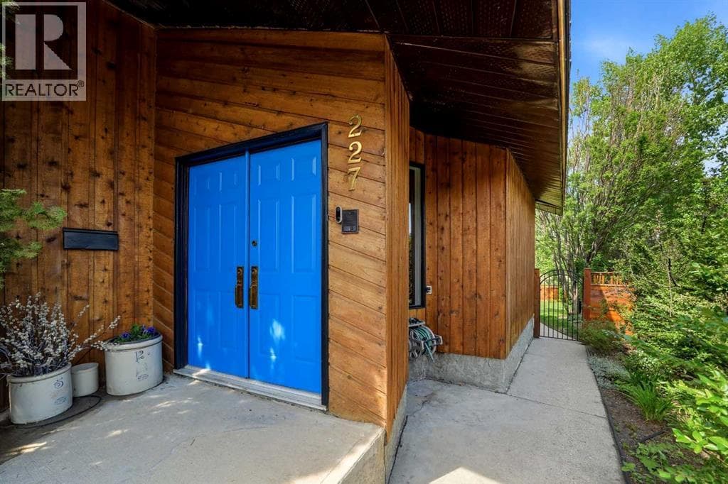 227 Piper Drive — photo 3