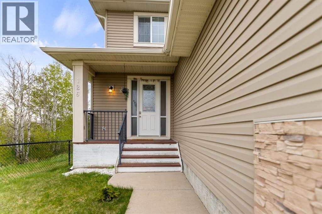 126 Bayview Street SW — photo 3