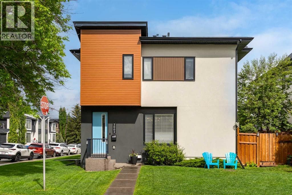 2002 35 Street SW