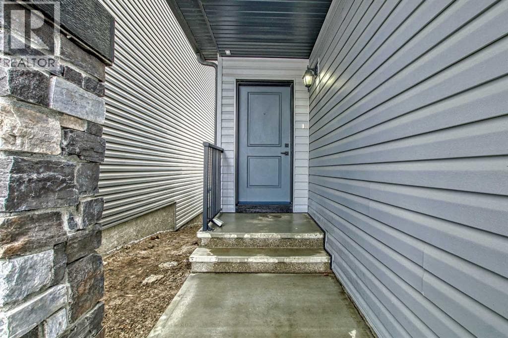 612 Seton Circle SE — photo 2
