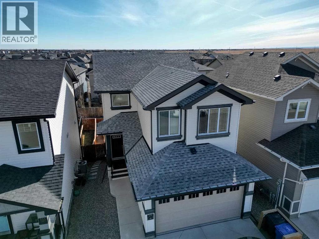 559 Moonlight Lane W — photo 2
