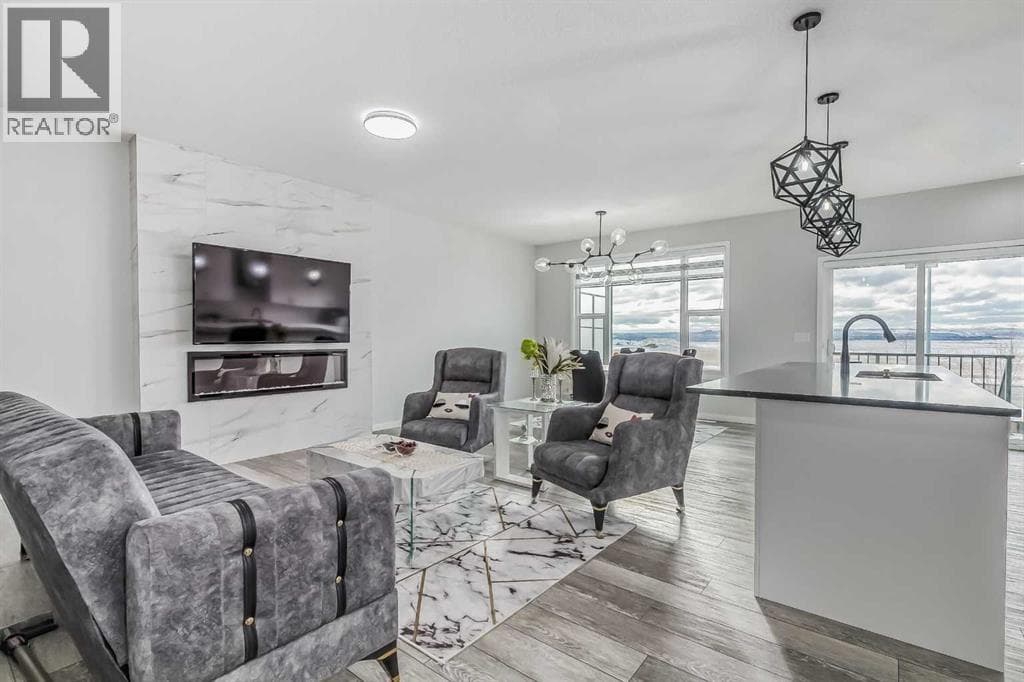 612 Seton Circle SE — photo 4
