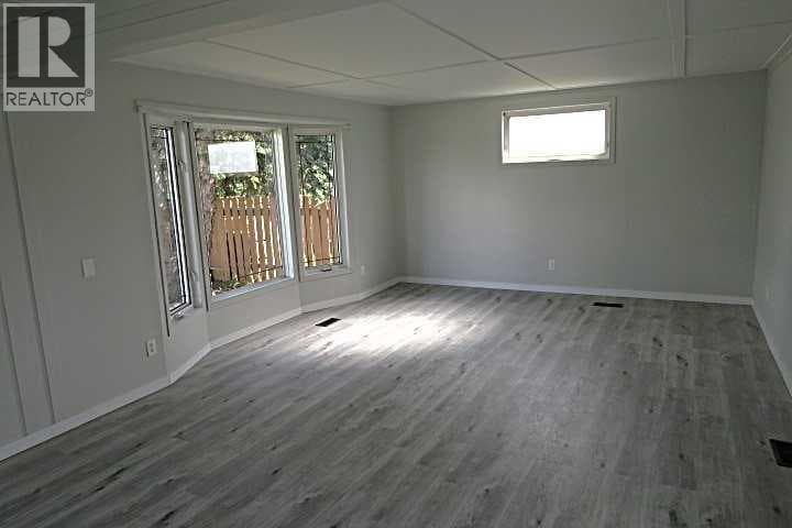 28 Riley Street NE — photo 4