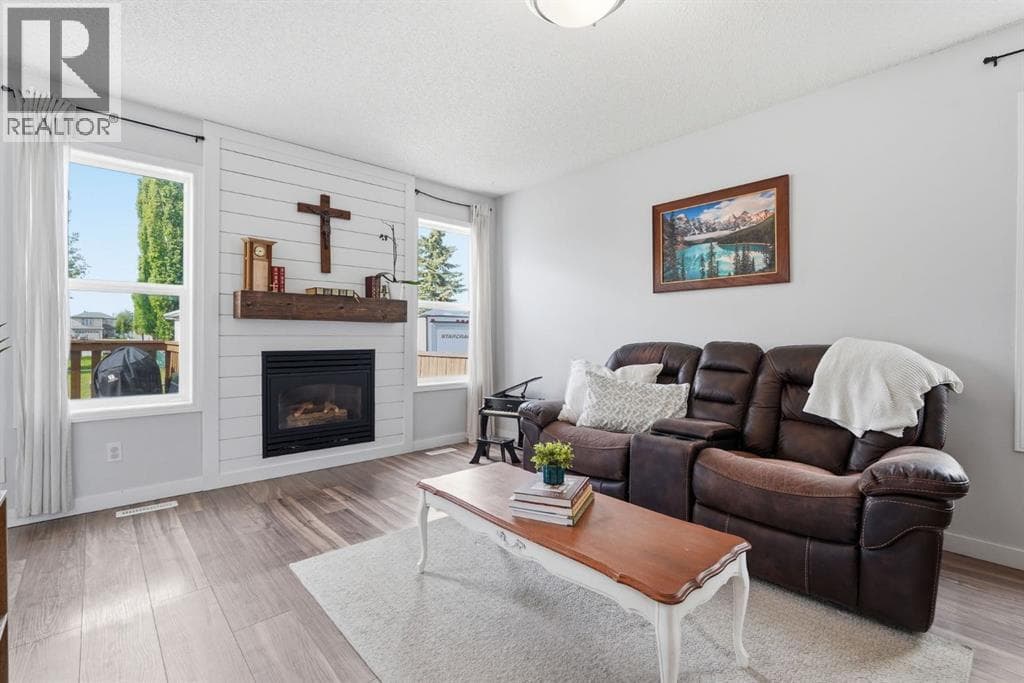 56 Silver Creek Boulevard — photo 4