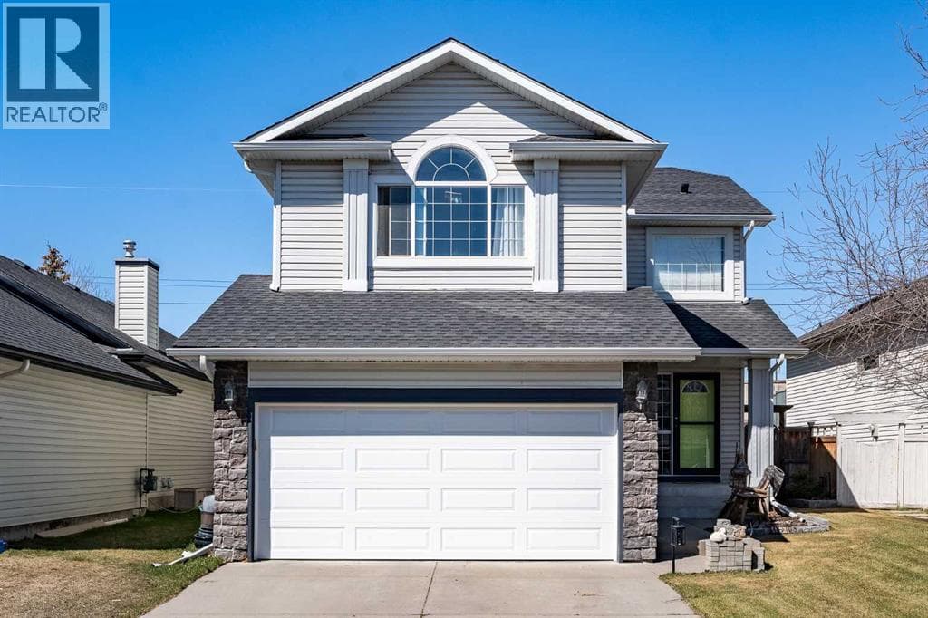 167 Fairways Drive NW — photo 2