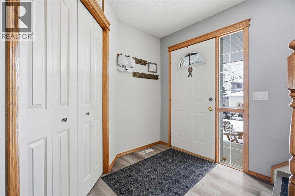 167 Fairways Drive NW — photo 4