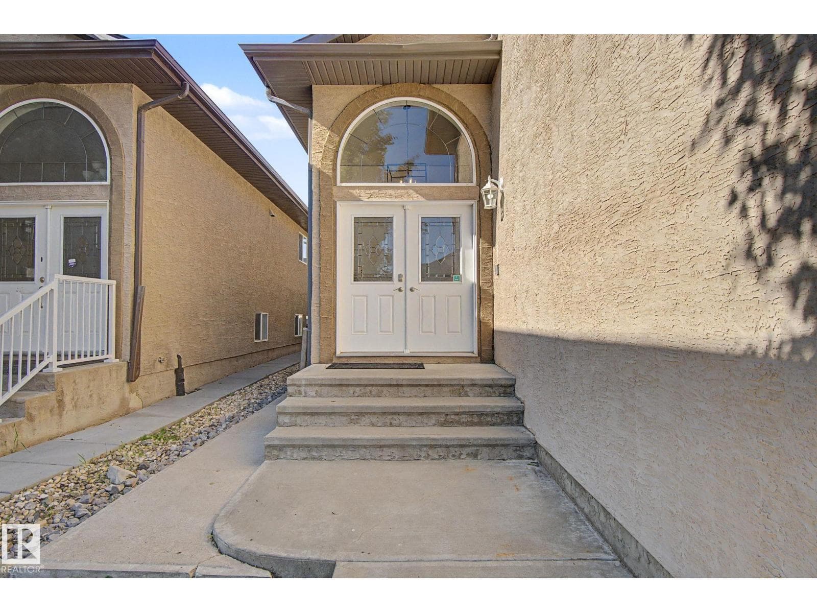 13408 161 AV NW — photo 2