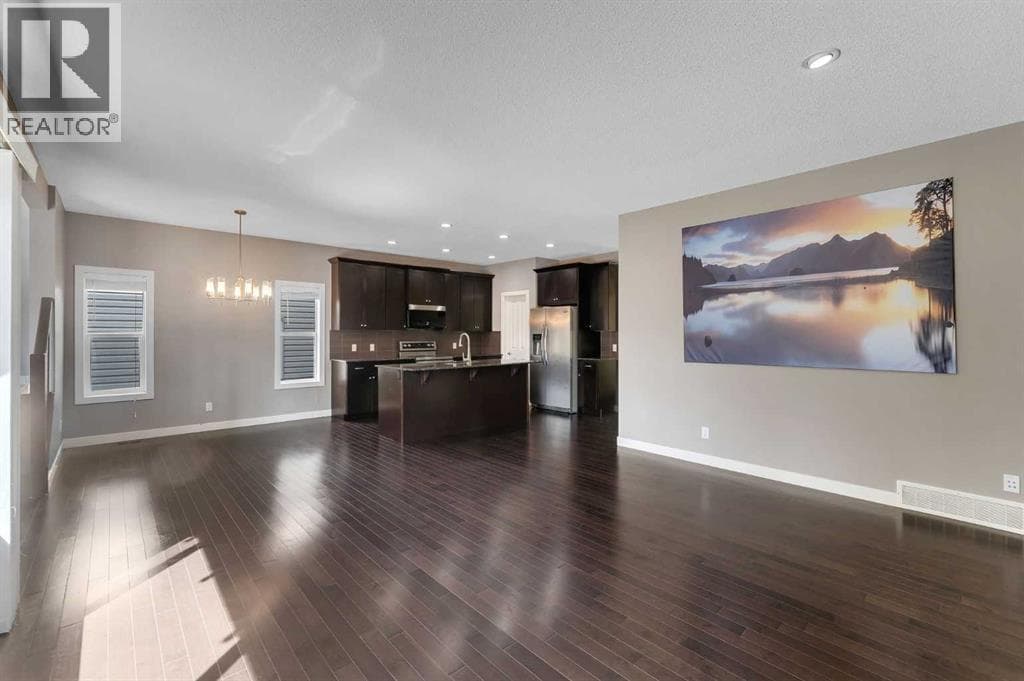 240 Elgin Meadows Way SE photo 10