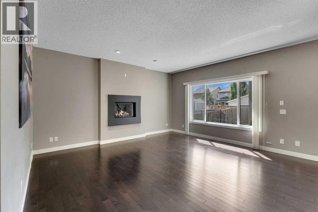 240 Elgin Meadows Way SE photo 9