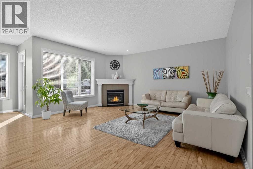125 Cranleigh Park SE — photo 3