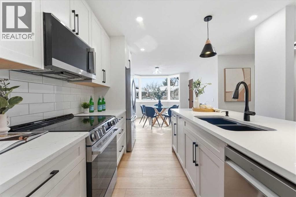 28, 99 Midpark Gardens SE