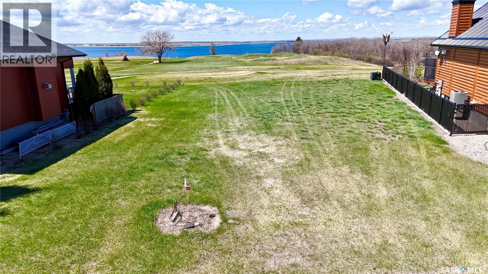 110 Lakeridge CRESCENT