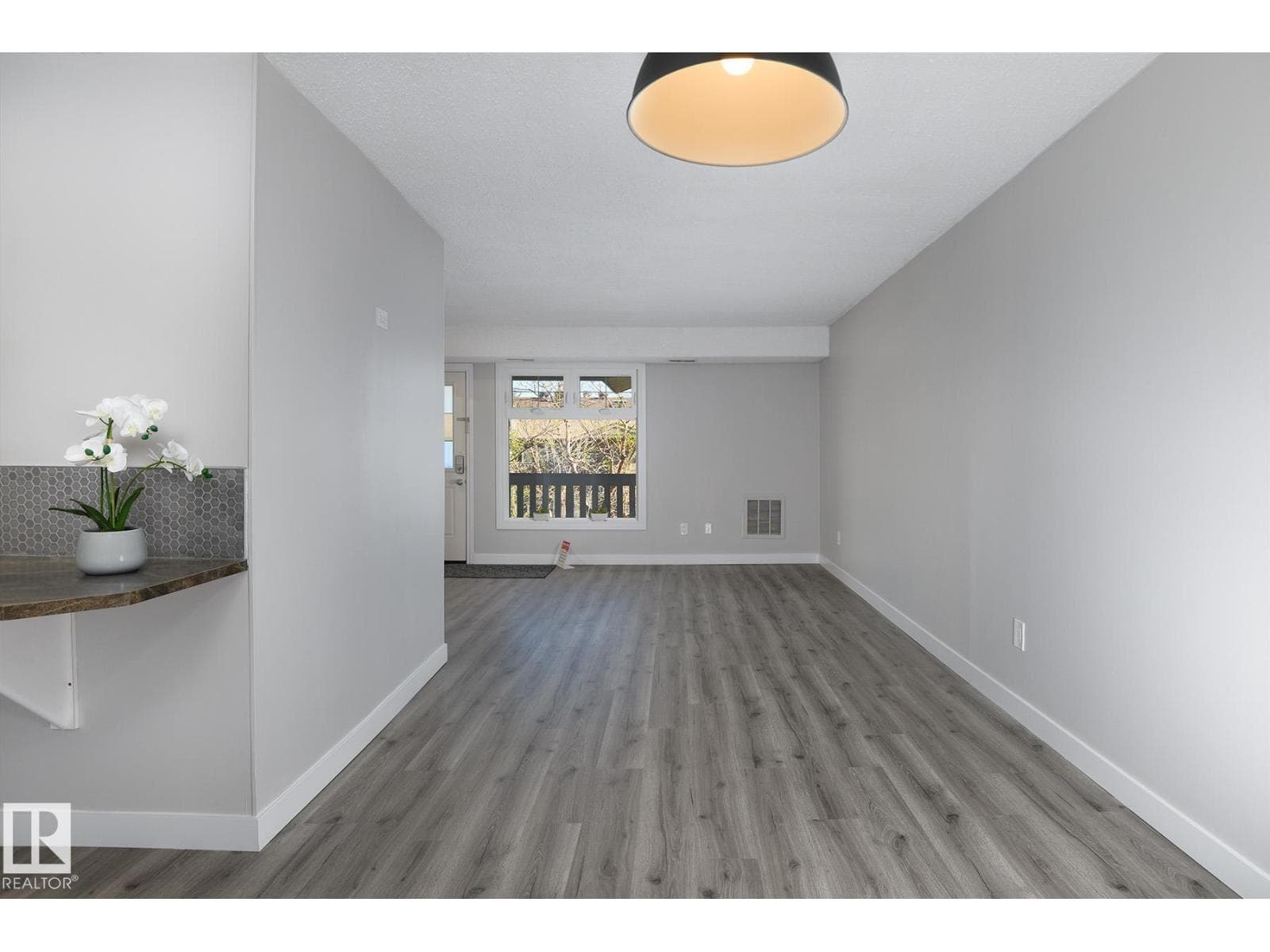5816 172 ST NW — photo 5