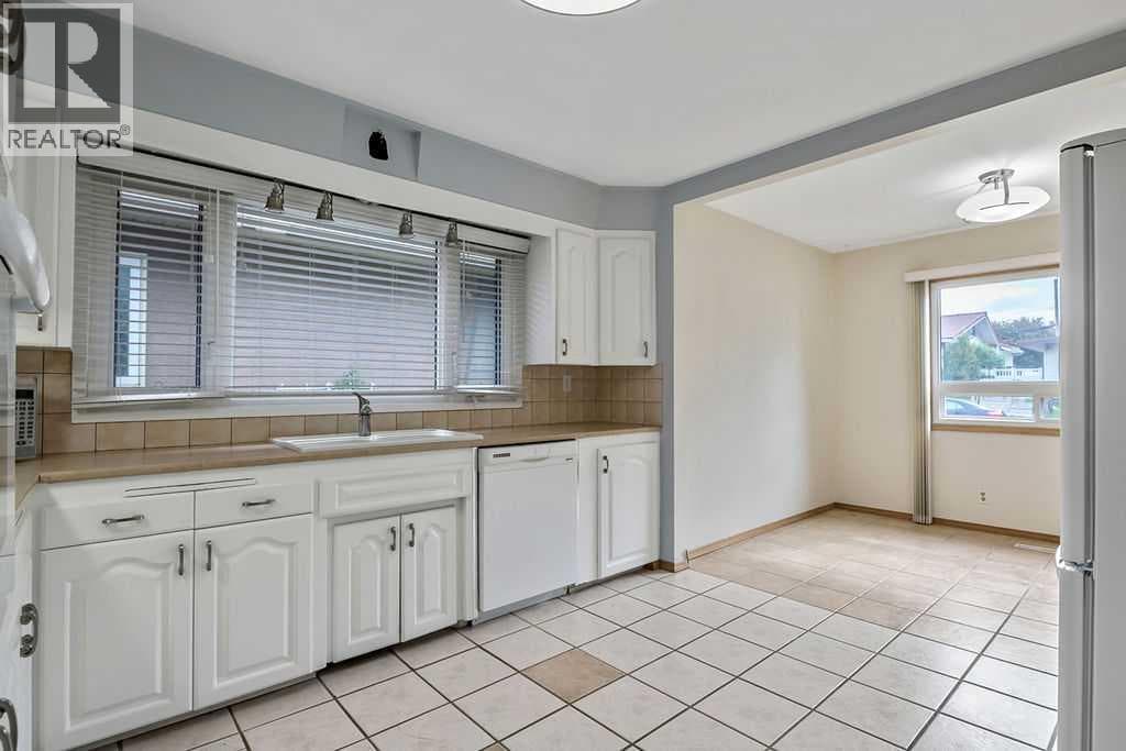1007 Mackid Road NE photo 8