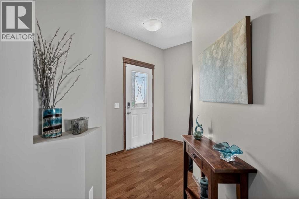237 Brightonwoods Gardens SE — photo 3