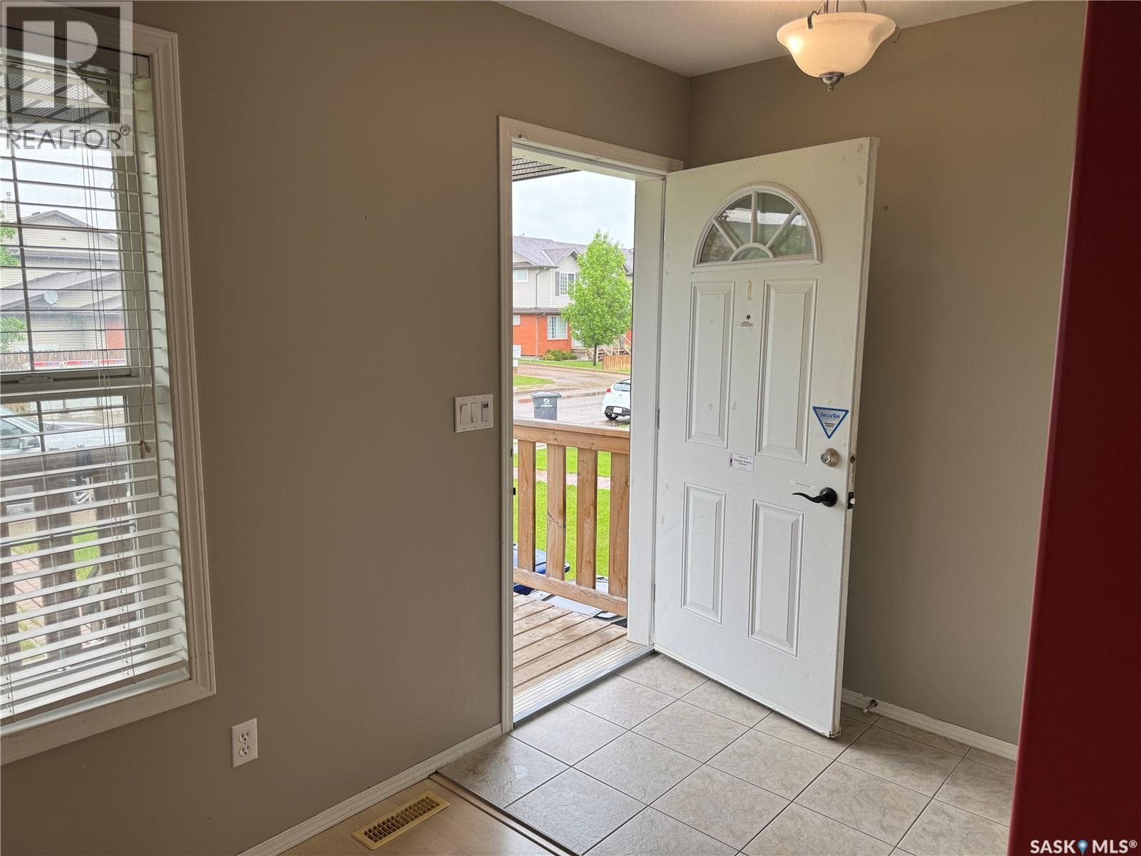 122 Keedwell STREET — photo 4