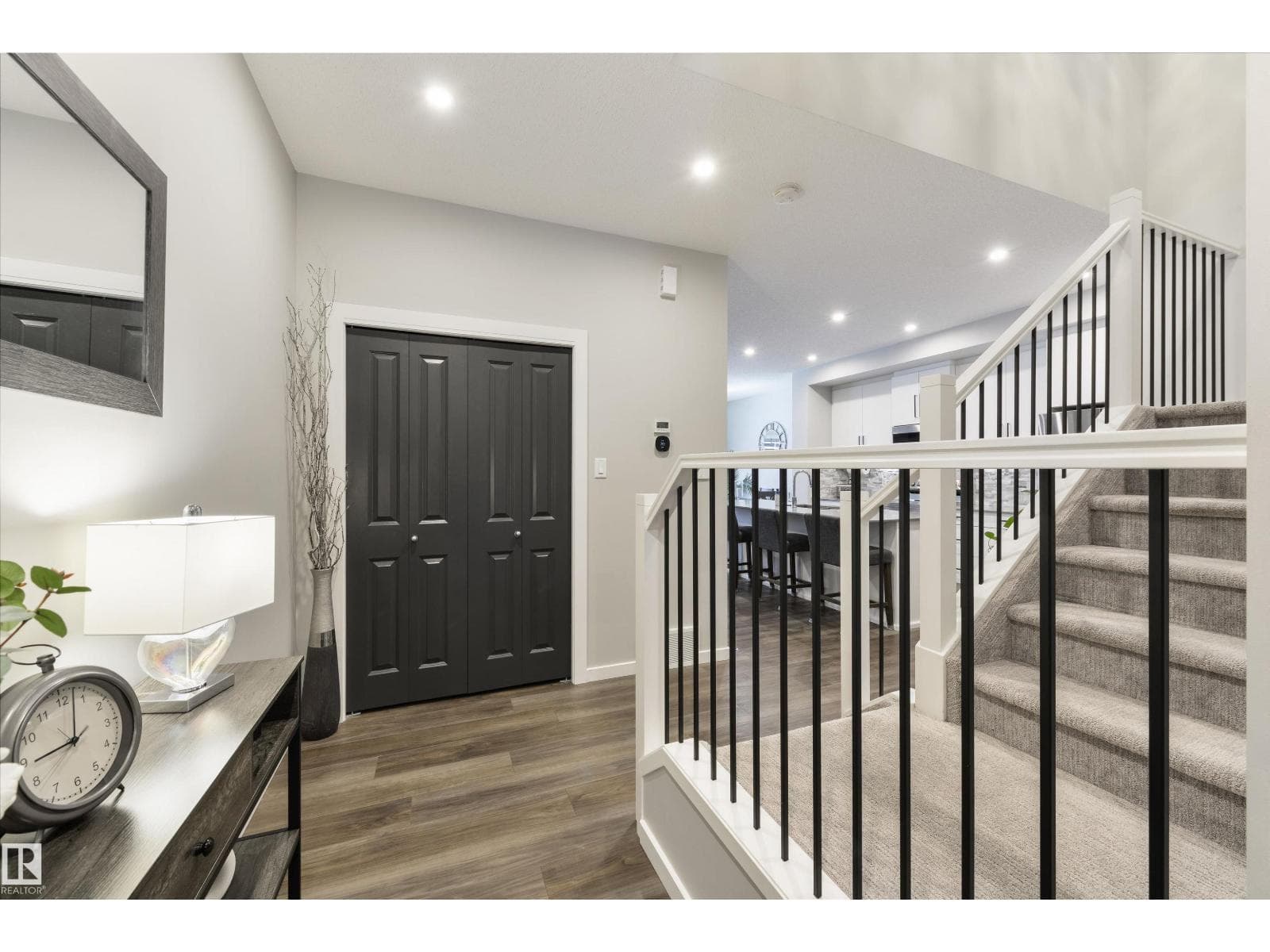 27 PROSPECT PL — photo 2