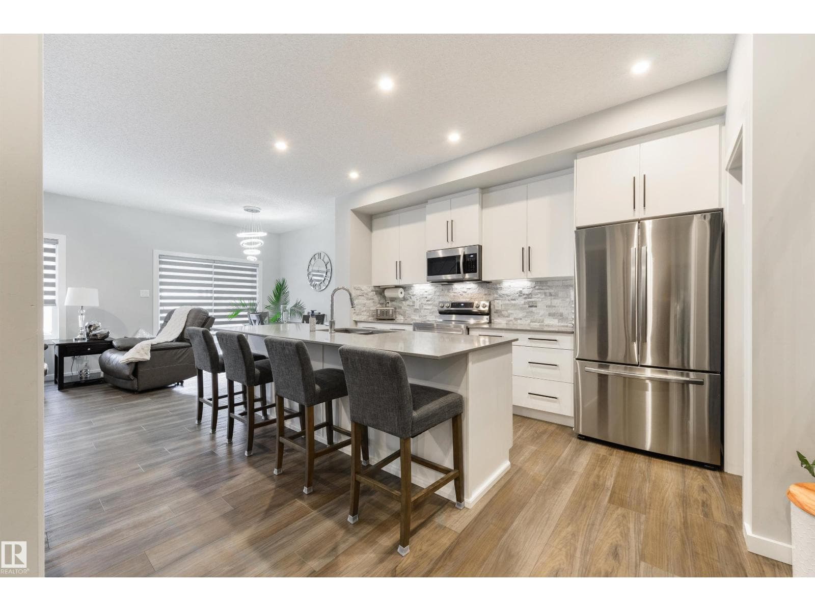 27 PROSPECT PL — photo 3