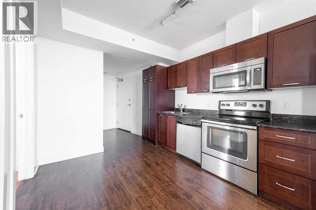 1307, 3830 Brentwood Road NW — photo 3