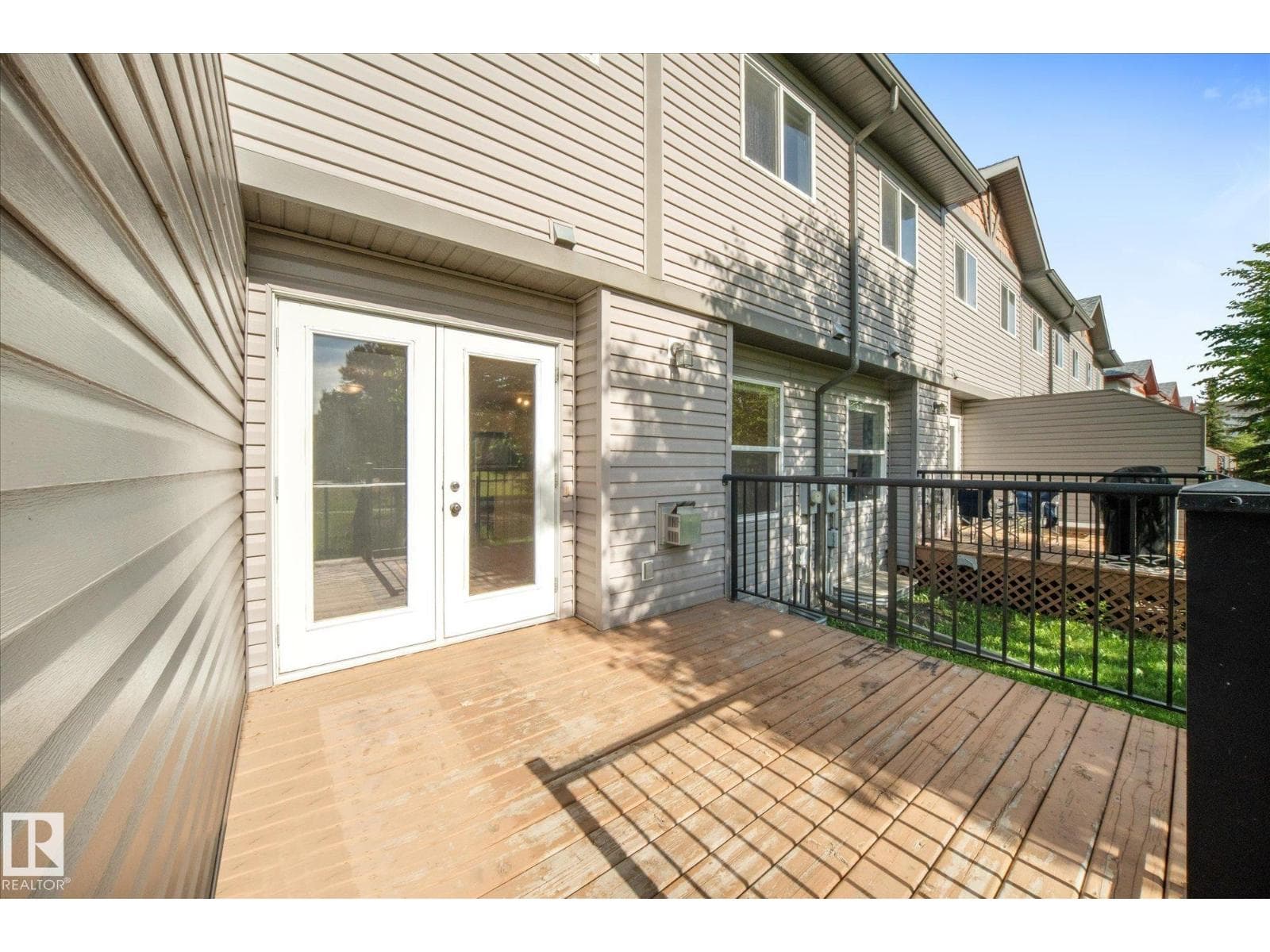 #67 15 WOODSMERE — photo 3