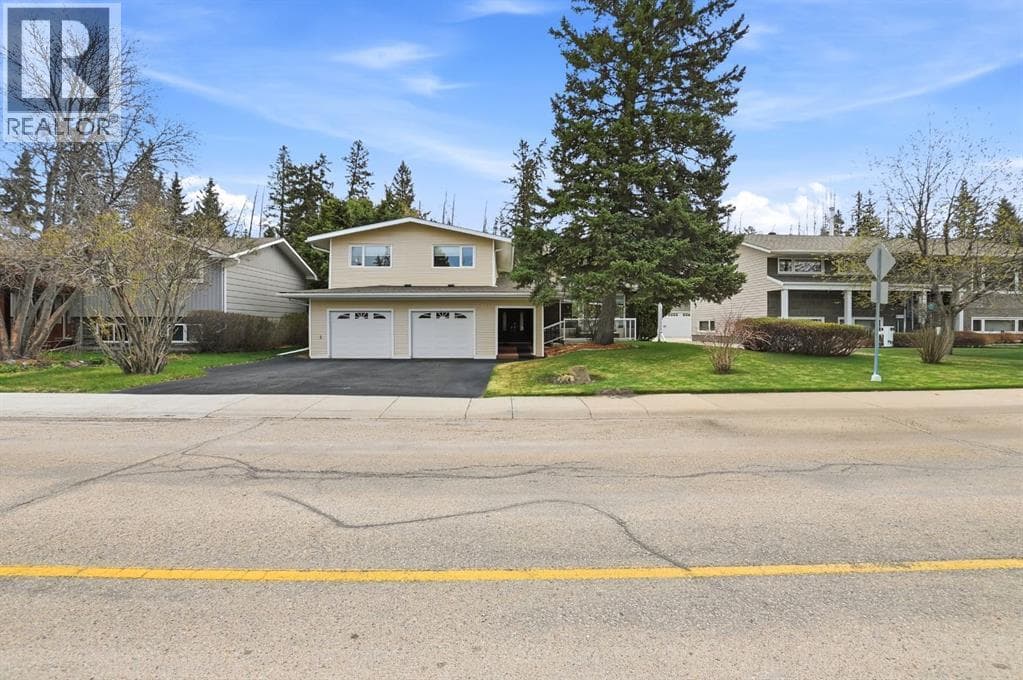 93 Page Avenue — photo 2
