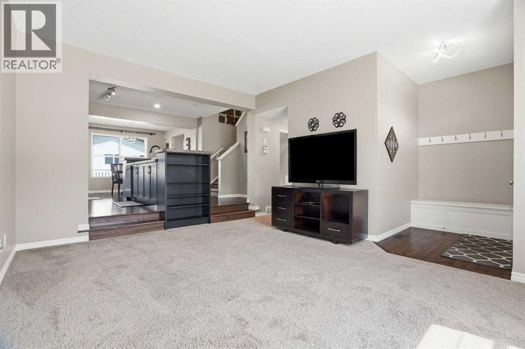 267 Skyview Springs Gardens NE — photo 2