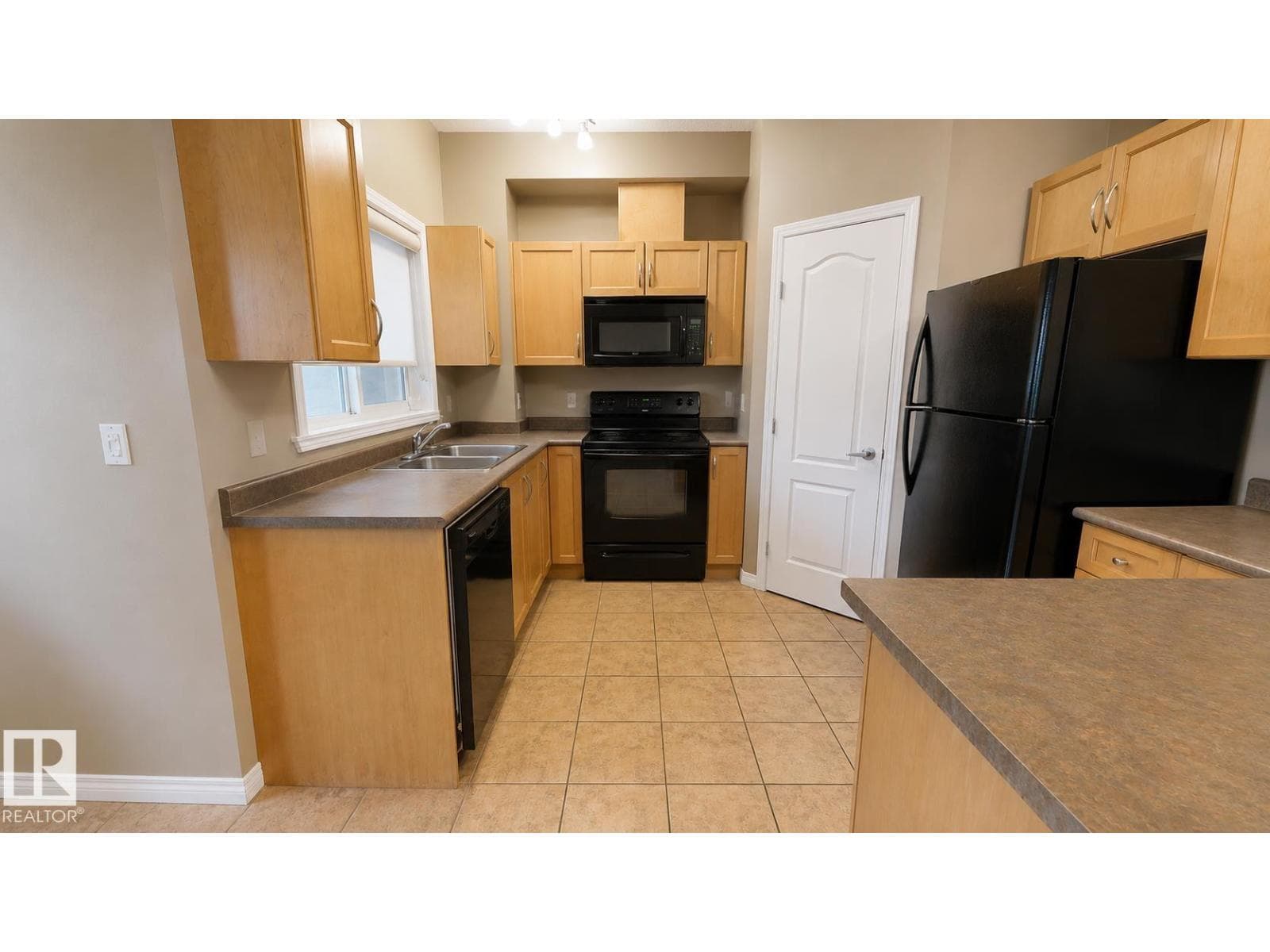 #111 104 West Haven DR — photo 4
