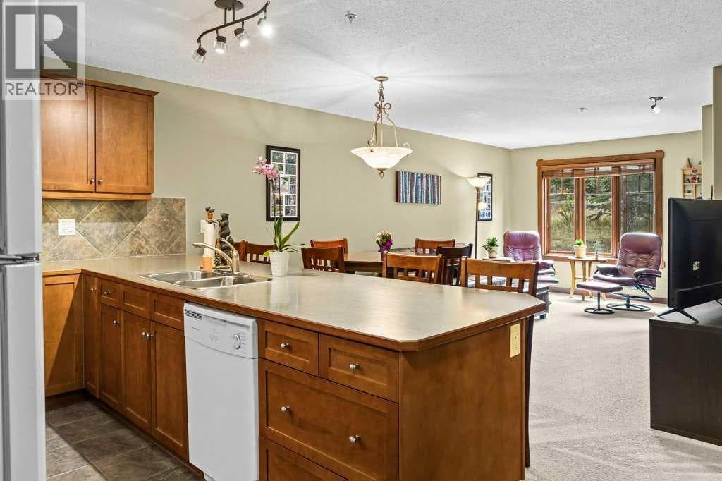 215, 150 crossbow Place