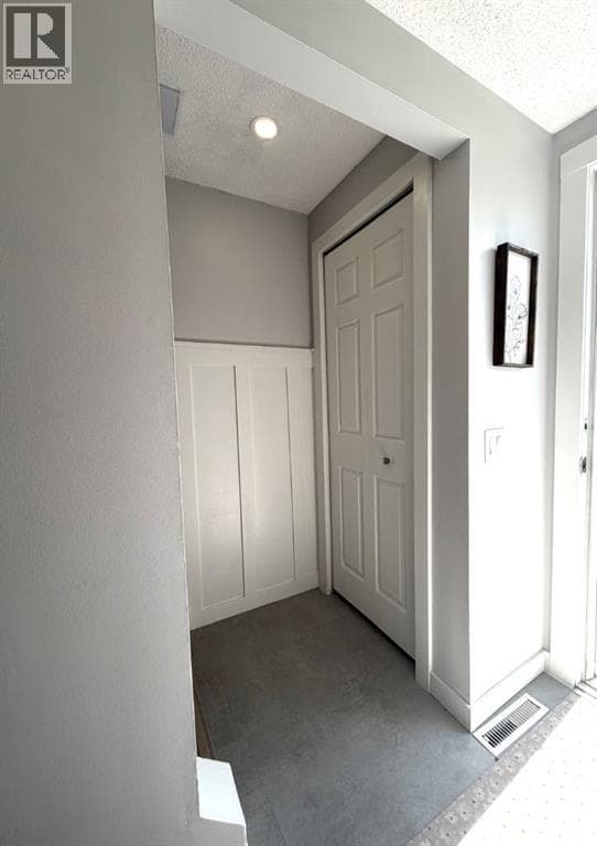 1, 6440 4 Street NW — photo 4