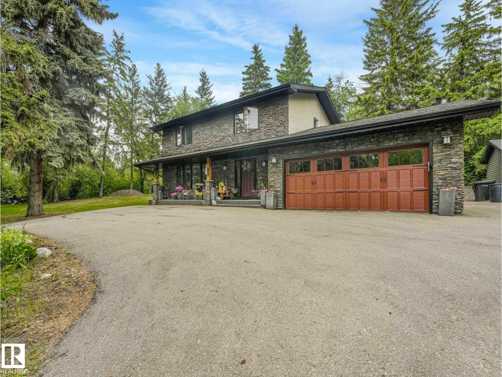 11 24512 Sturgeon RD