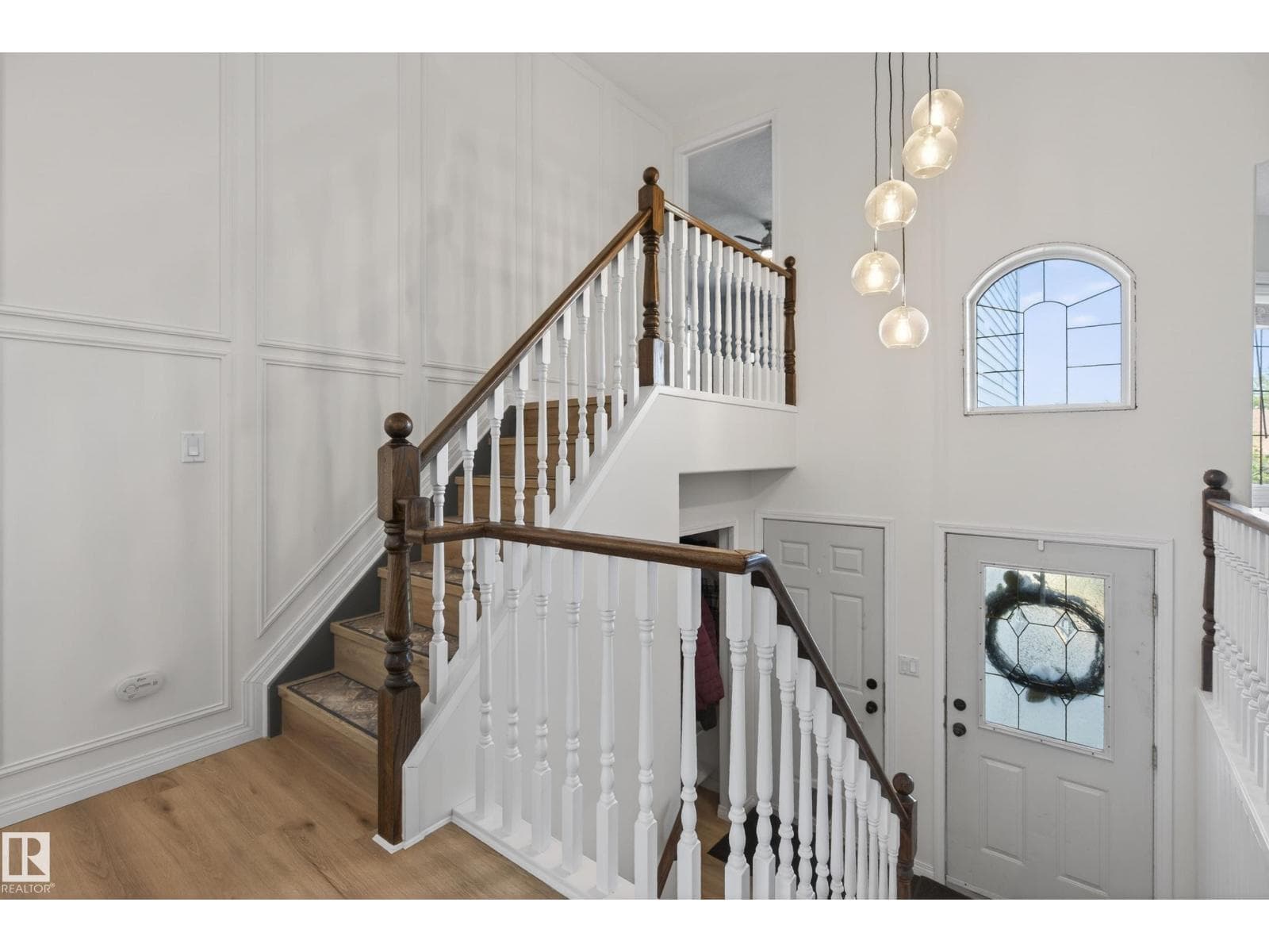 5139 Sportsview DR — photo 2