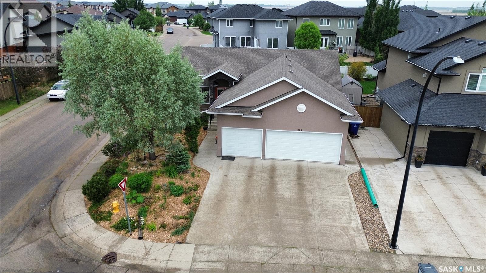319 Stefaniuk CRESCENT — photo 2
