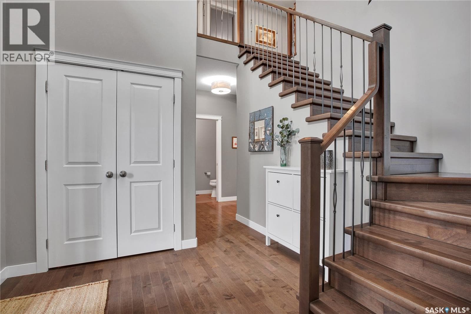 312 Columbus COURT — photo 3