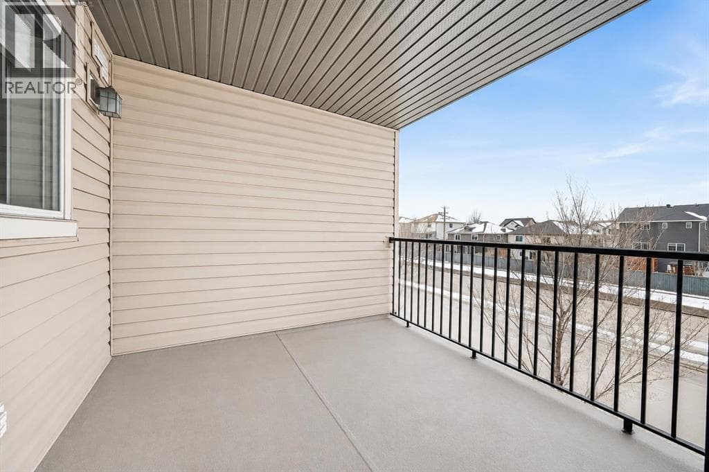 4317, 403 Mackenzie Way SW — photo 4