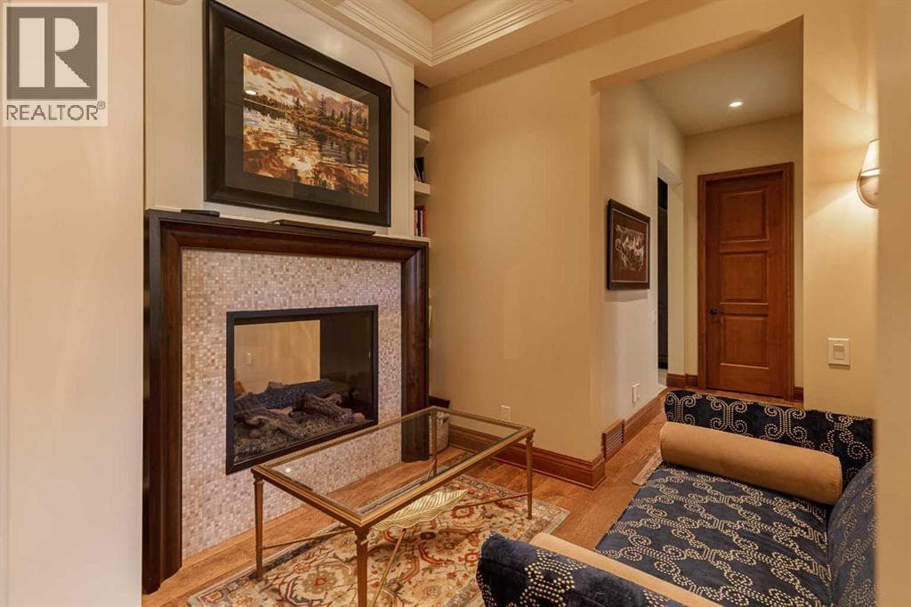9 Mountaineer Close — photo 3