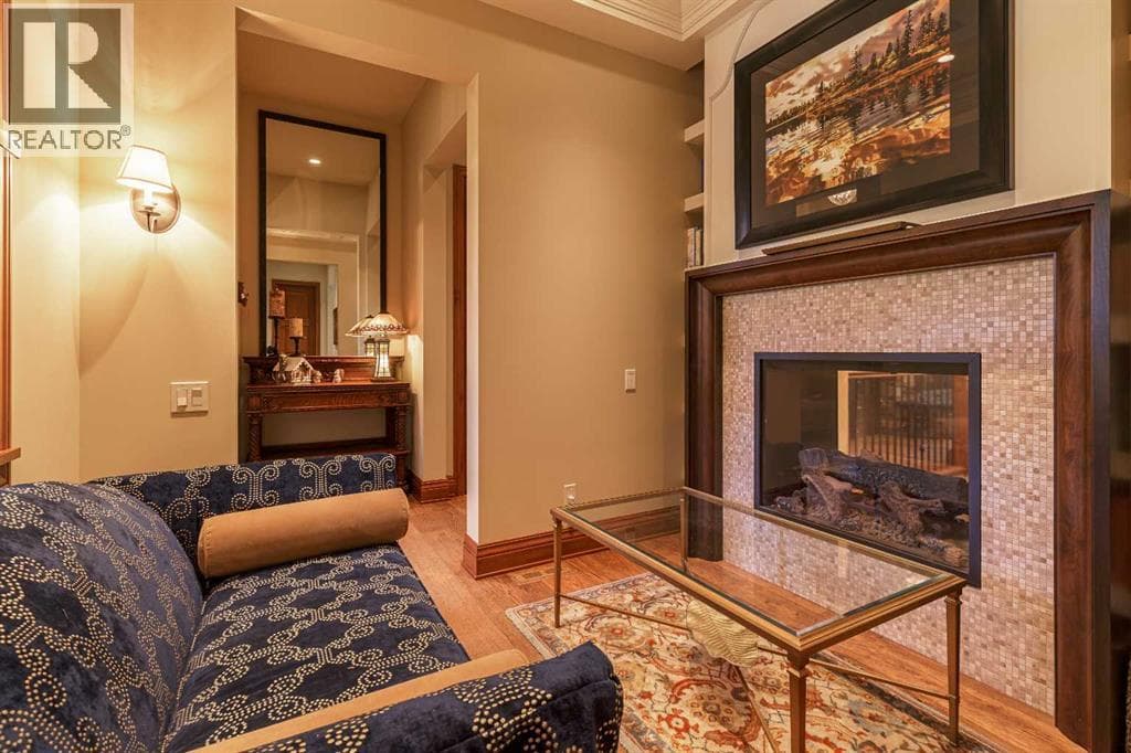 9 Mountaineer Close — photo 4