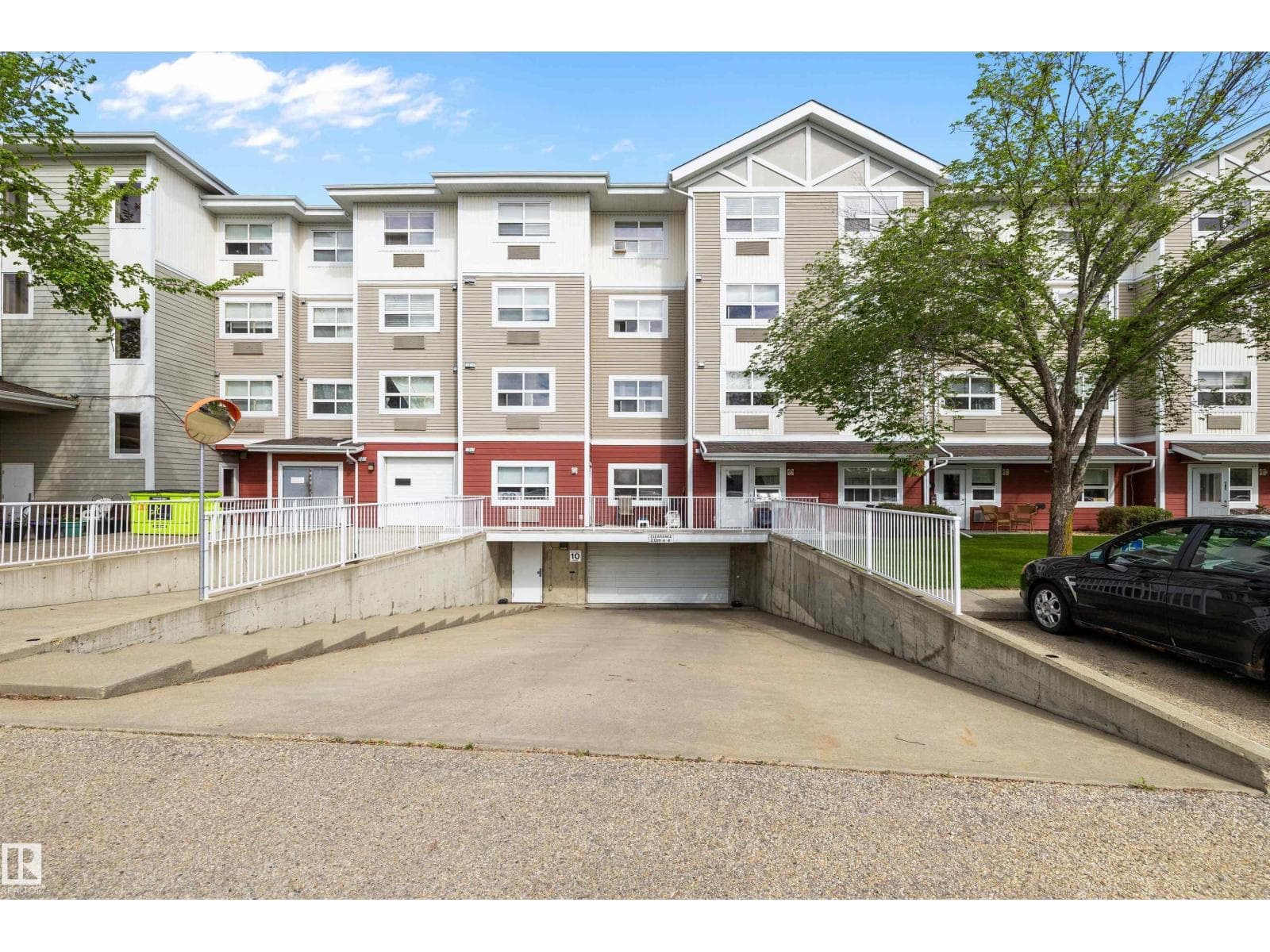 #434 8802 SOUTHFORT DR — photo 3