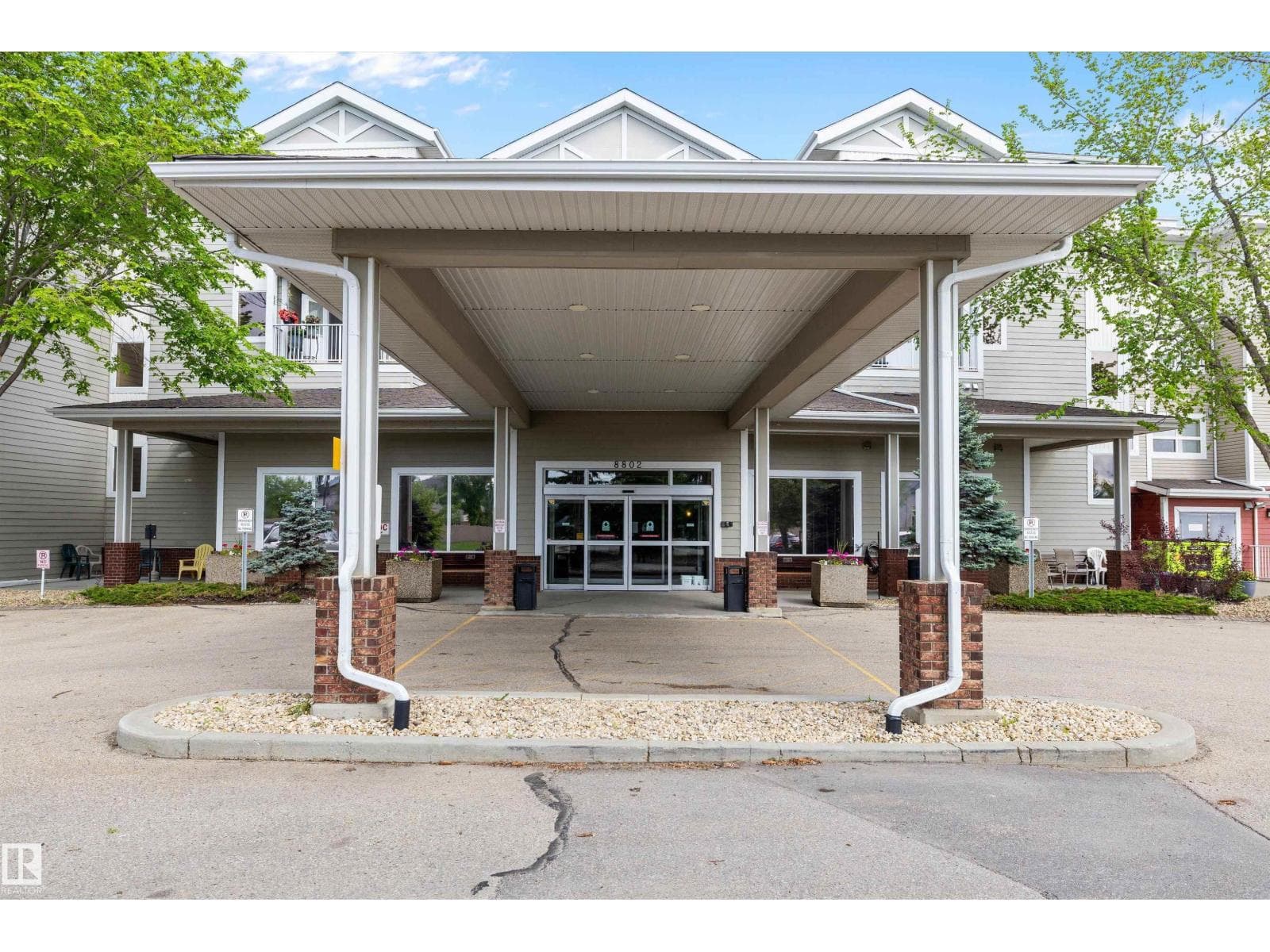 #434 8802 SOUTHFORT DR — photo 4